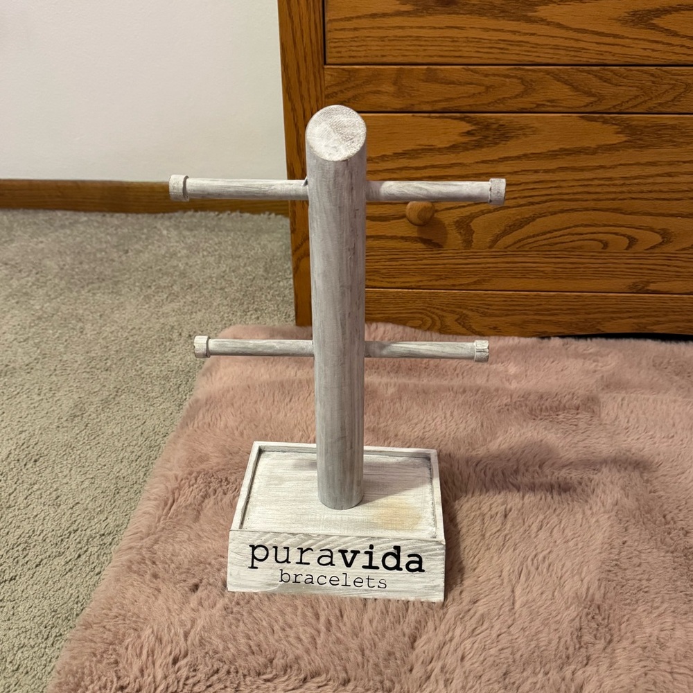 Pura Vida Bracelet Stand